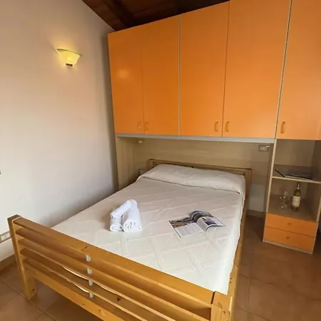 Relaxing Flat With Shared Pool In Viddalba דירה